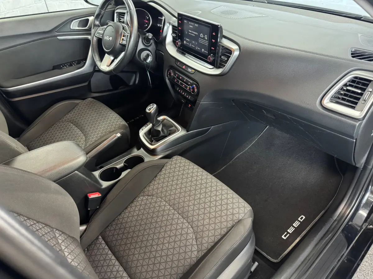 1.0 T-GDi DynamicPlusLine CarPlay Camera Stoel-Stuur verwarming Trekhaak