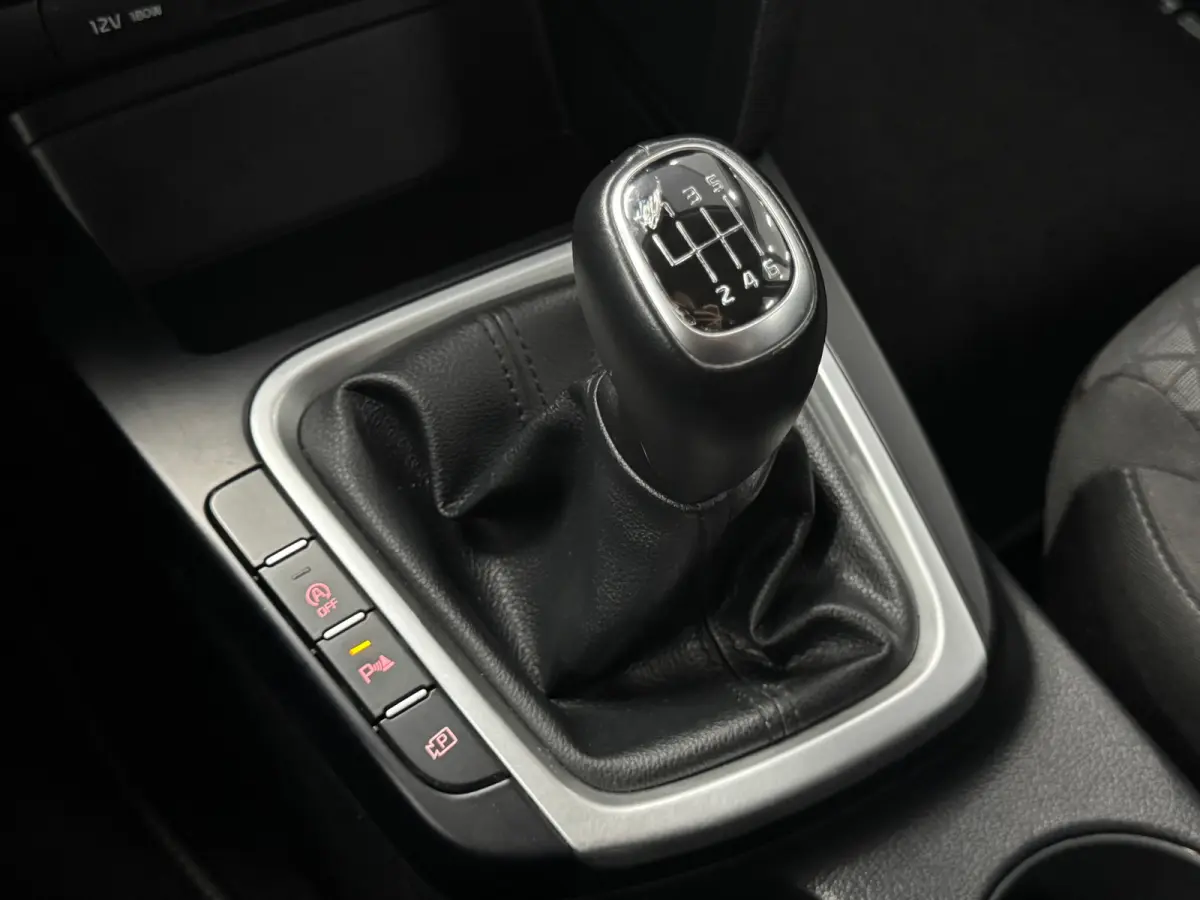 1.0 T-GDi DynamicPlusLine CarPlay Camera Stoel-Stuur verwarming Trekhaak