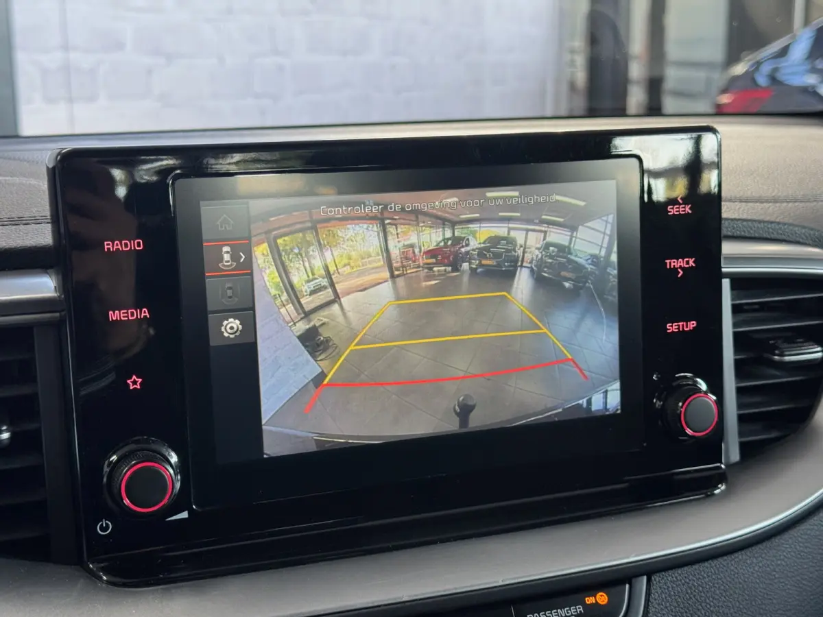 1.0 T-GDi DynamicPlusLine CarPlay Camera Stoel-Stuur verwarming Trekhaak