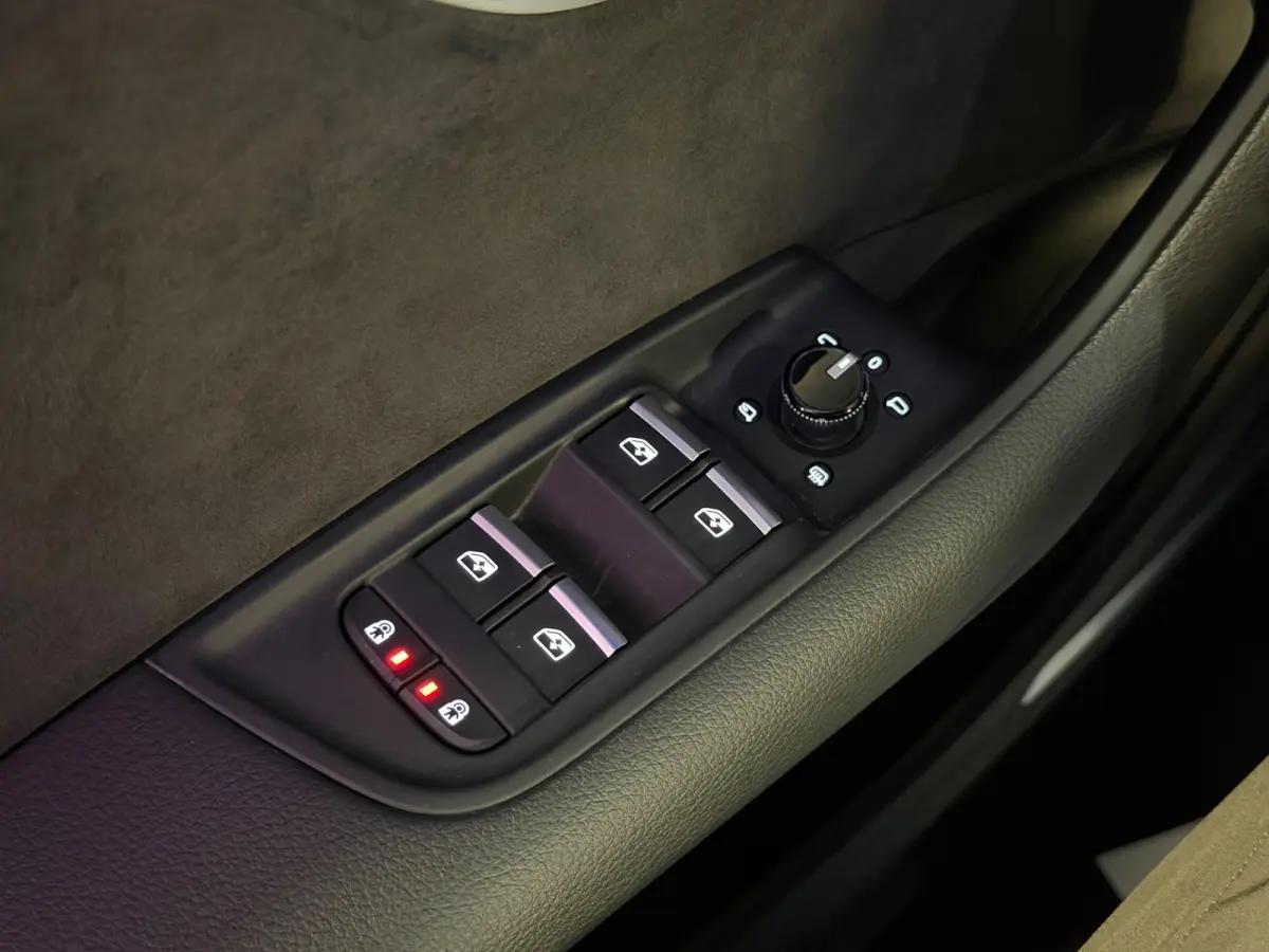 60 TFSI e quattro Competition 3X S-Line|PANO|LASER|FULL OPTIONS!