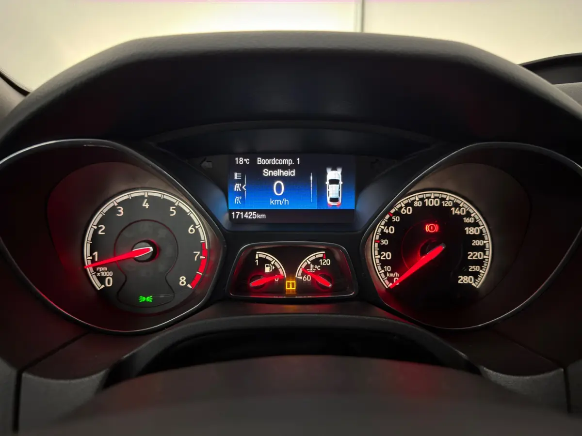 2.0 ST|DEALER ONDERHOUDEN|CARPLAY|INRUIL MOGELIJK|