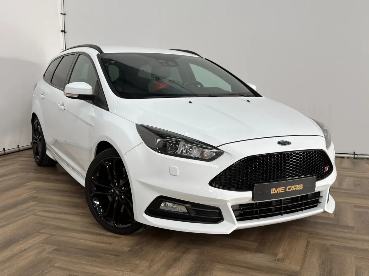 2.0 ST|DEALER ONDERHOUDEN|CARPLAY|INRUIL MOGELIJK|