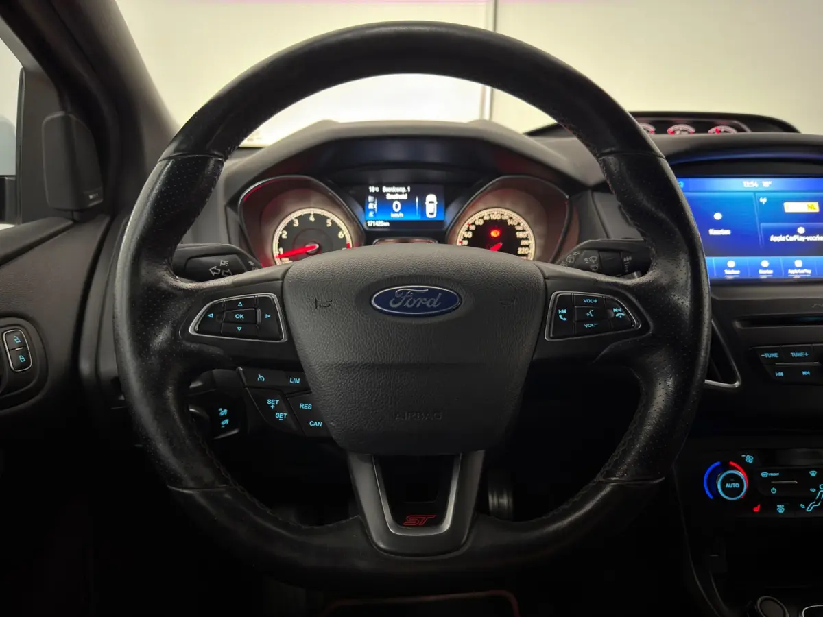 2.0 ST|DEALER ONDERHOUDEN|CARPLAY|INRUIL MOGELIJK|