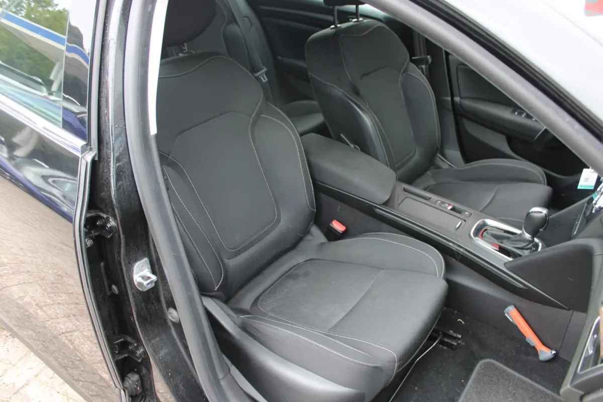 Estate 1.6 Plug-In Hybrid 160 Business Zen
