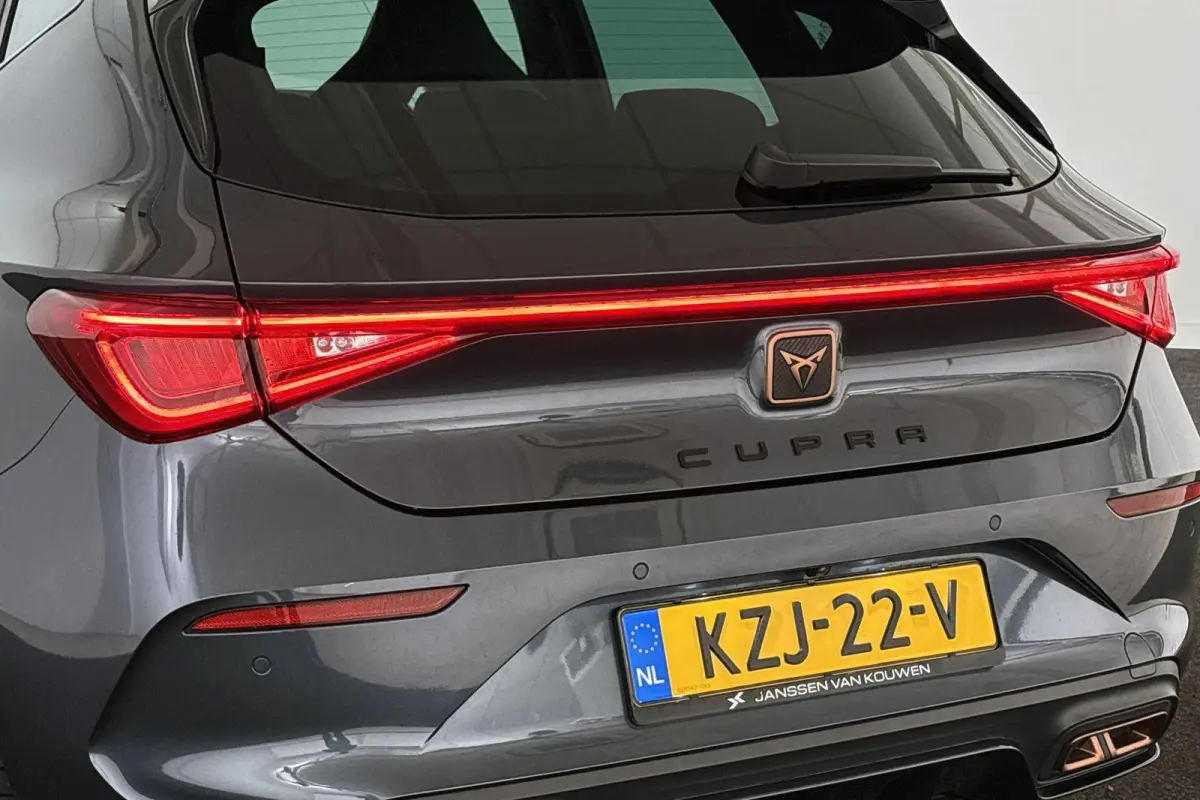 1.4 e-Hybrid Adrenaline Stuur-Stoelverwarming Kuipstoelen Camera Keyless