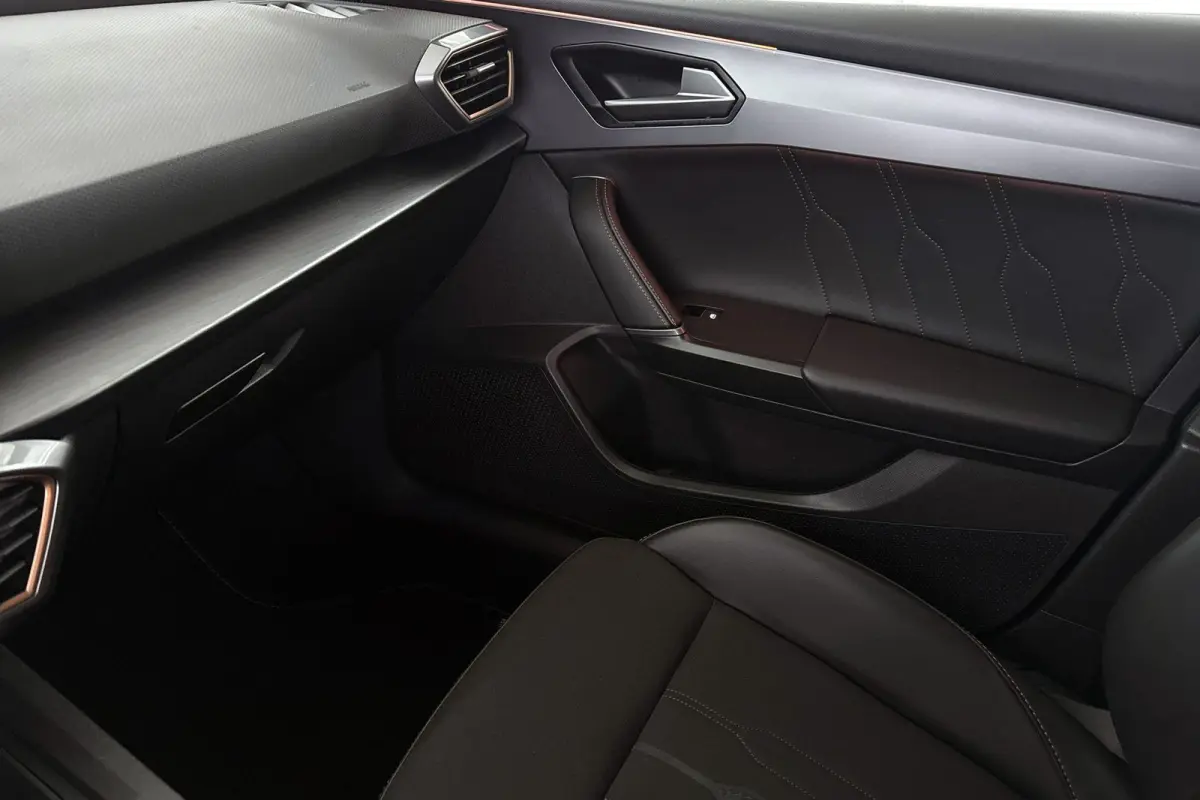 1.4 e-Hybrid Adrenaline Stuur-Stoelverwarming Kuipstoelen Camera Keyless
