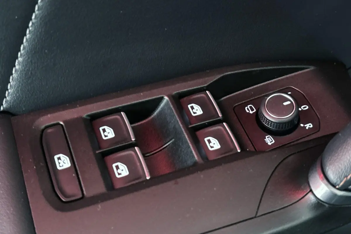 1.4 e-Hybrid Adrenaline Stuur-Stoelverwarming Kuipstoelen Camera Keyless