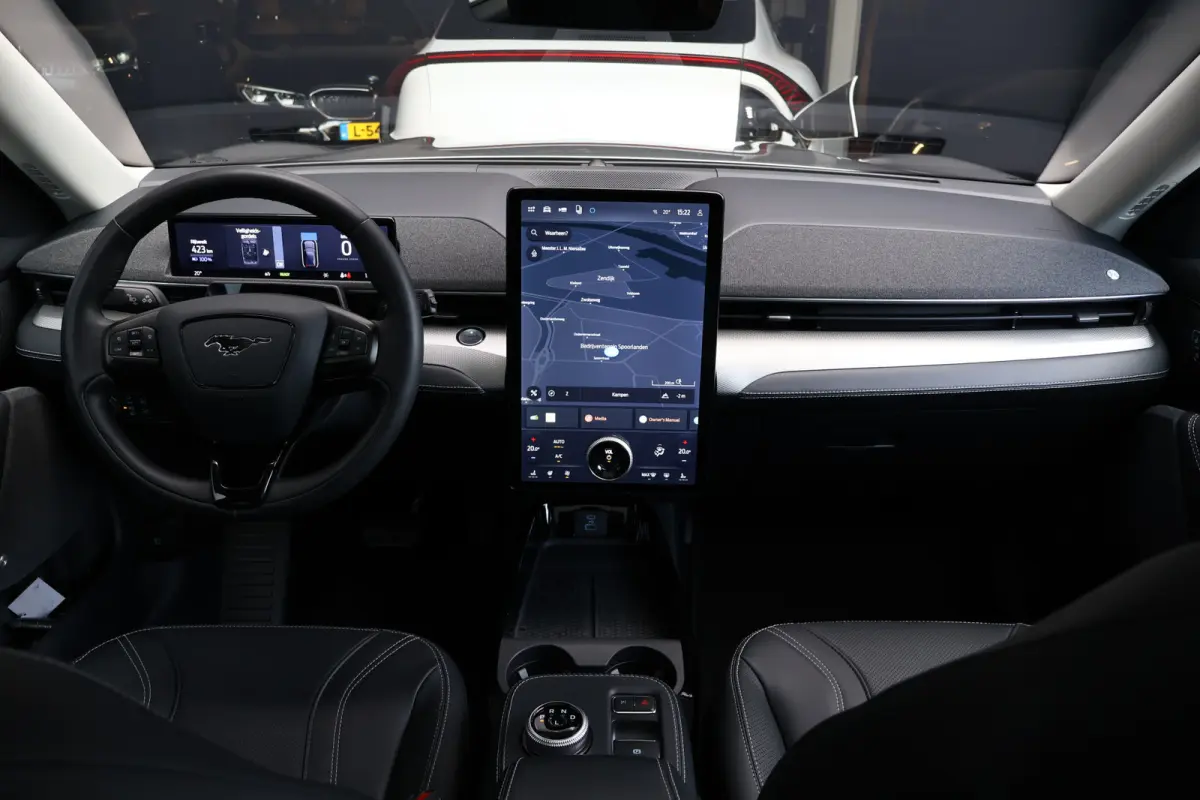 RWD 75 kWh 93% soh! | Technology Plus Pakket | Trekhaak | Pano | 360 Camera | Bang & Olufsen | Adaptieve Cruise