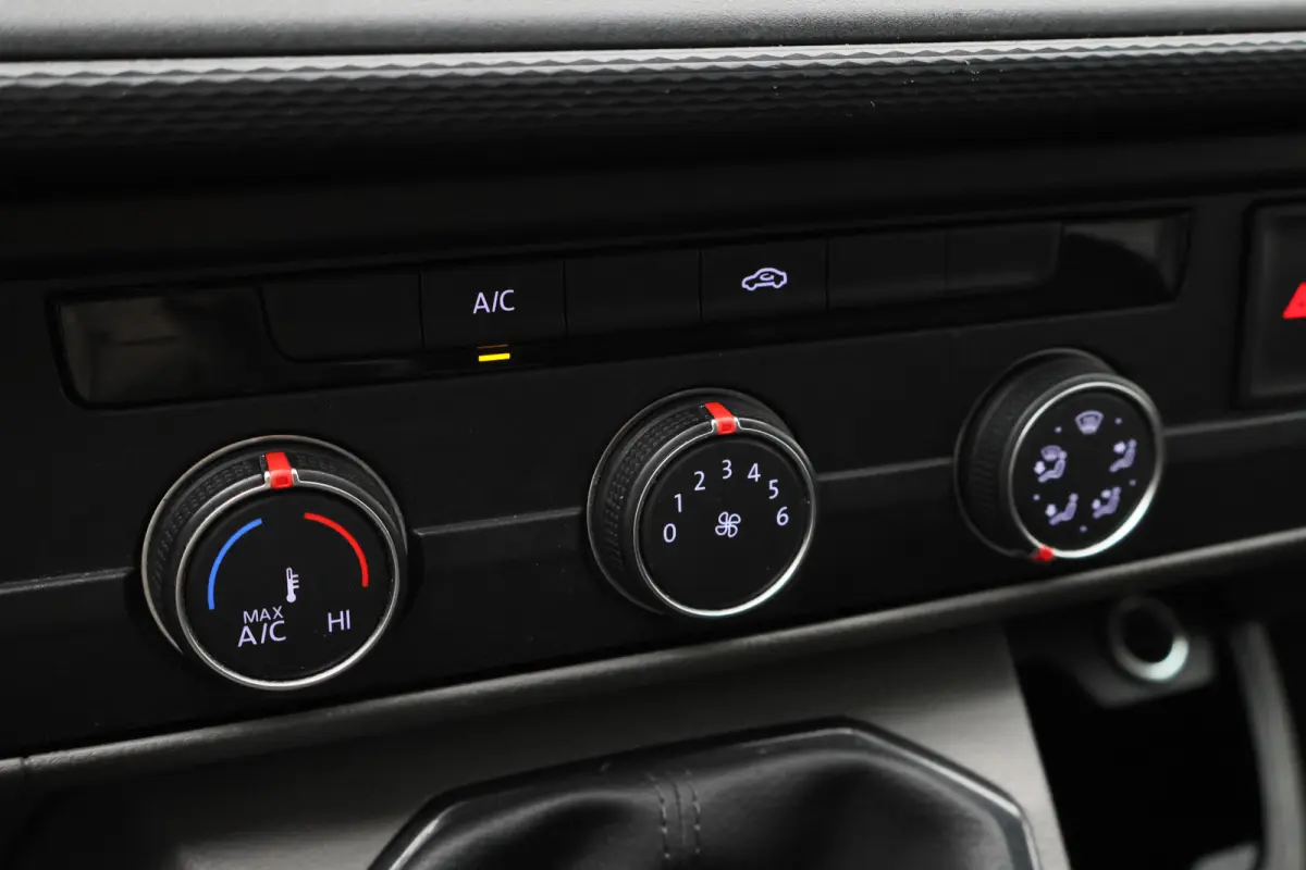 2.0 TDI L2H1 30 DC 150 PK, Airco, Cruise, Apple Carplay, DAB, PDC, Trekhaak, 16''