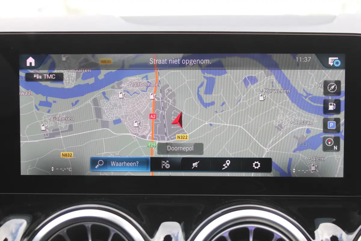 250e AUT8 Premium Plus LEDER MEMORY PANORAMADAK CARPLAY DISTRONIC SFEER KEY-LESS GO