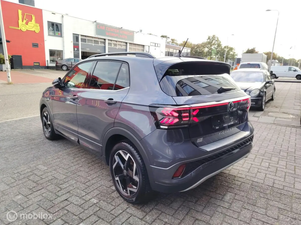 1.0 TSI R-Line DSG 2025 20.000km!