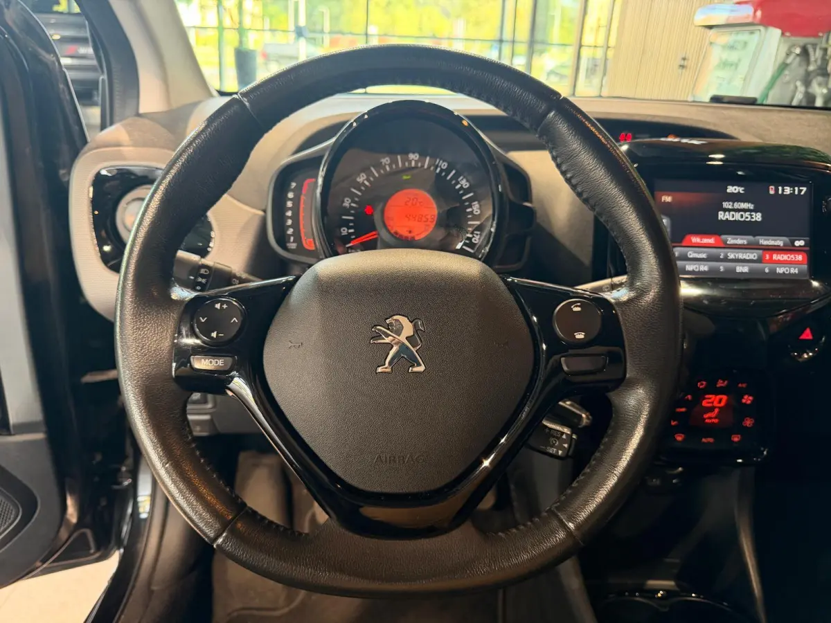 1.0 e-VTi Allure Camera Apple car play cruise control
