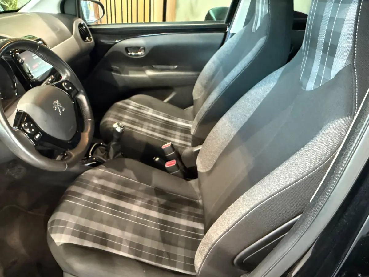 1.0 e-VTi Allure Camera Apple car play cruise control
