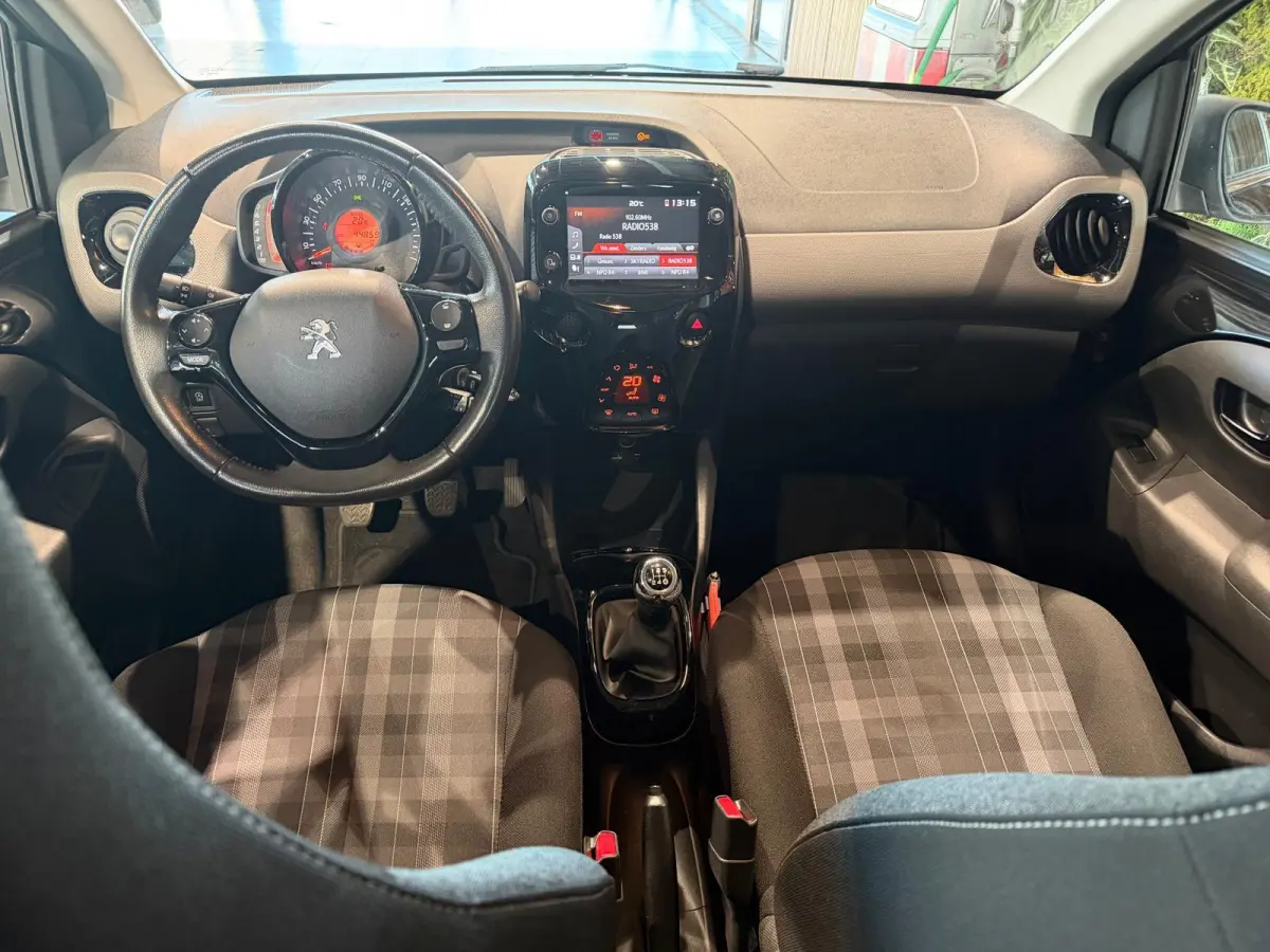 1.0 e-VTi Allure Camera Apple car play cruise control
