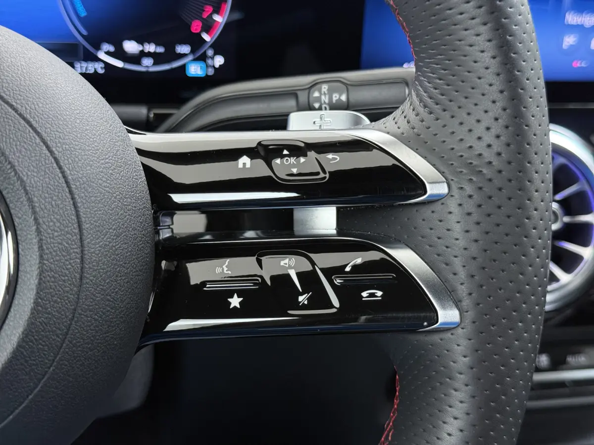 GLA 250 e AMG Line | Dodehoek Burmester Keyless Multibeam