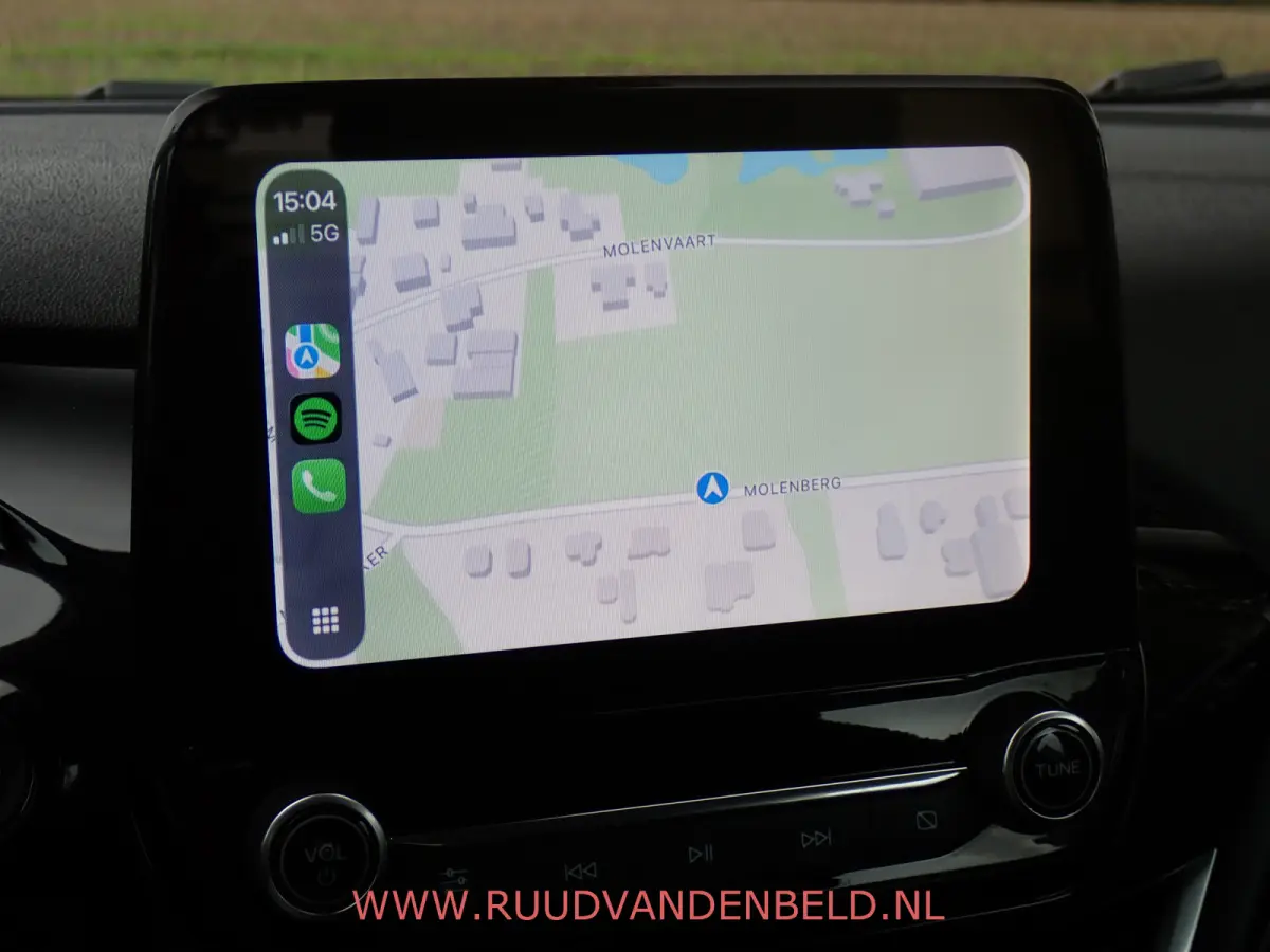 1.0 EcoBoost Titanium CARPLAY/KEYLESS/NAVI/CRUISE/PDC