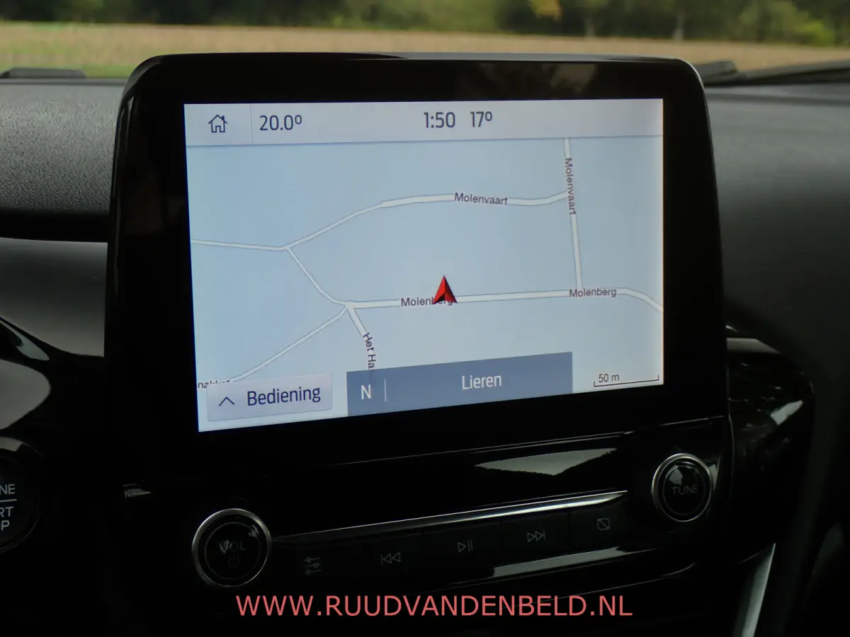 1.0 EcoBoost Titanium CARPLAY/KEYLESS/NAVI/CRUISE/PDC