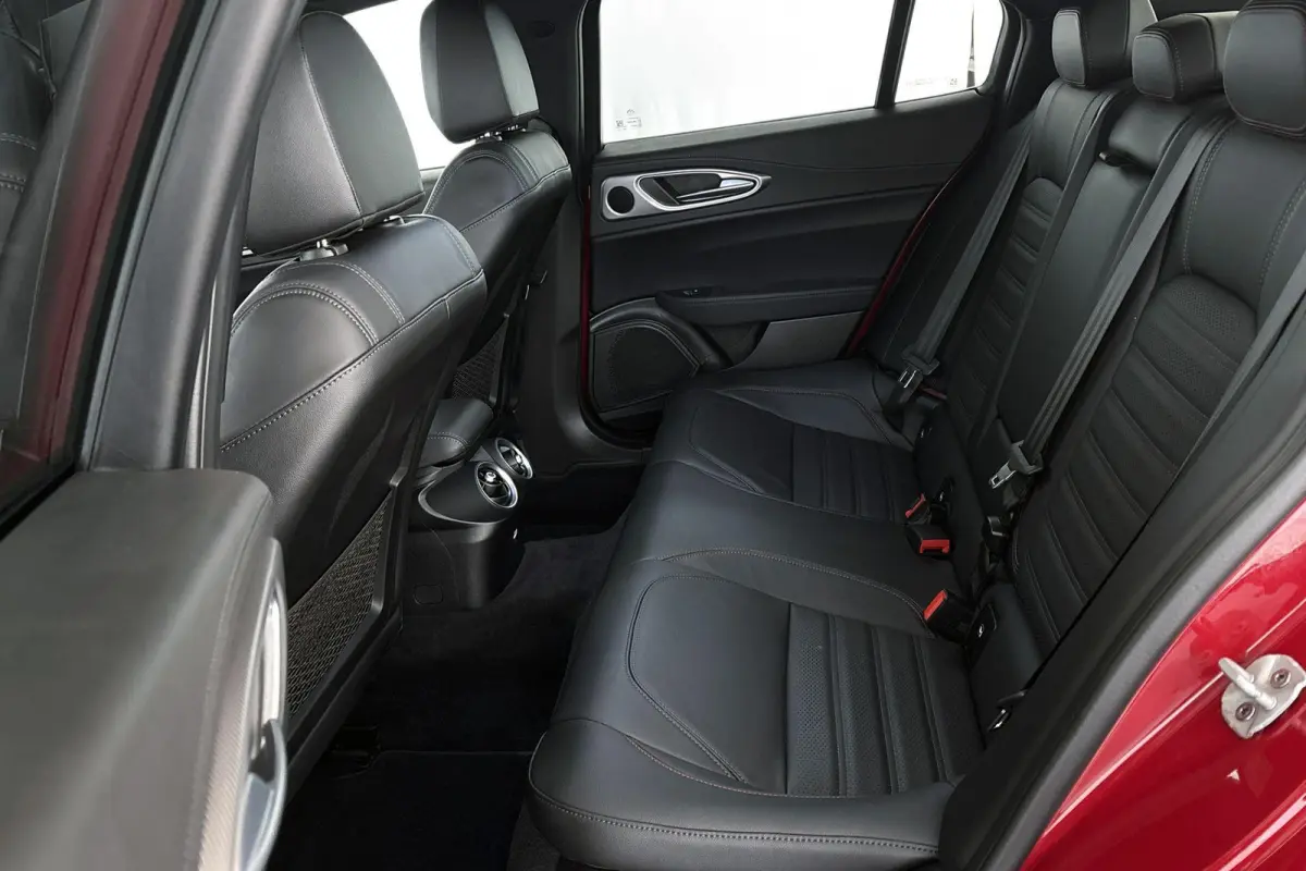 2.0 T GME AWD Competizione 280PK Facelift Harman Kardon Winterpack