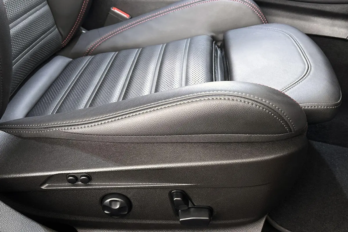 2.0 T GME AWD Competizione 280PK Facelift Harman Kardon Winterpack