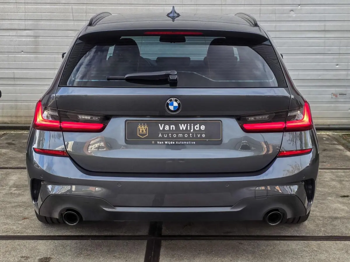 318i High Executive Edition