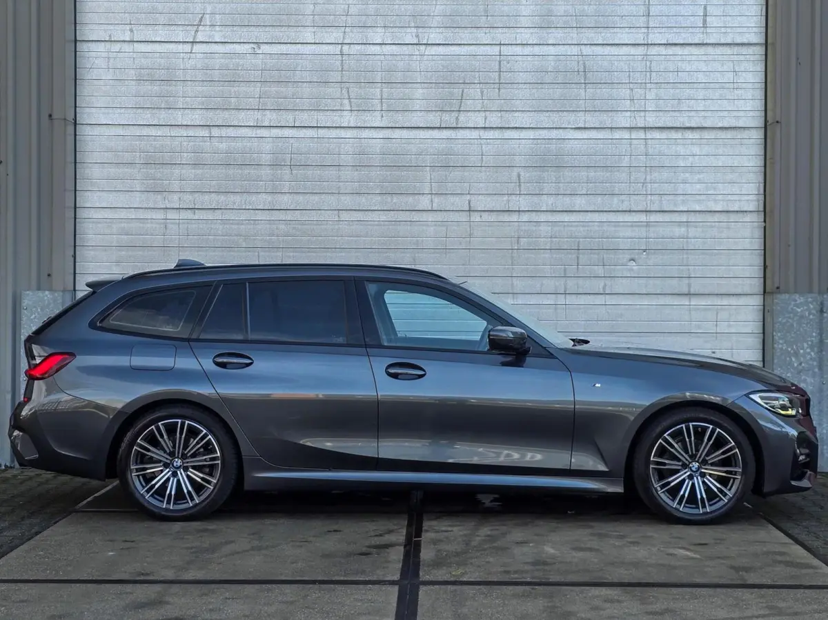 318i High Executive Edition