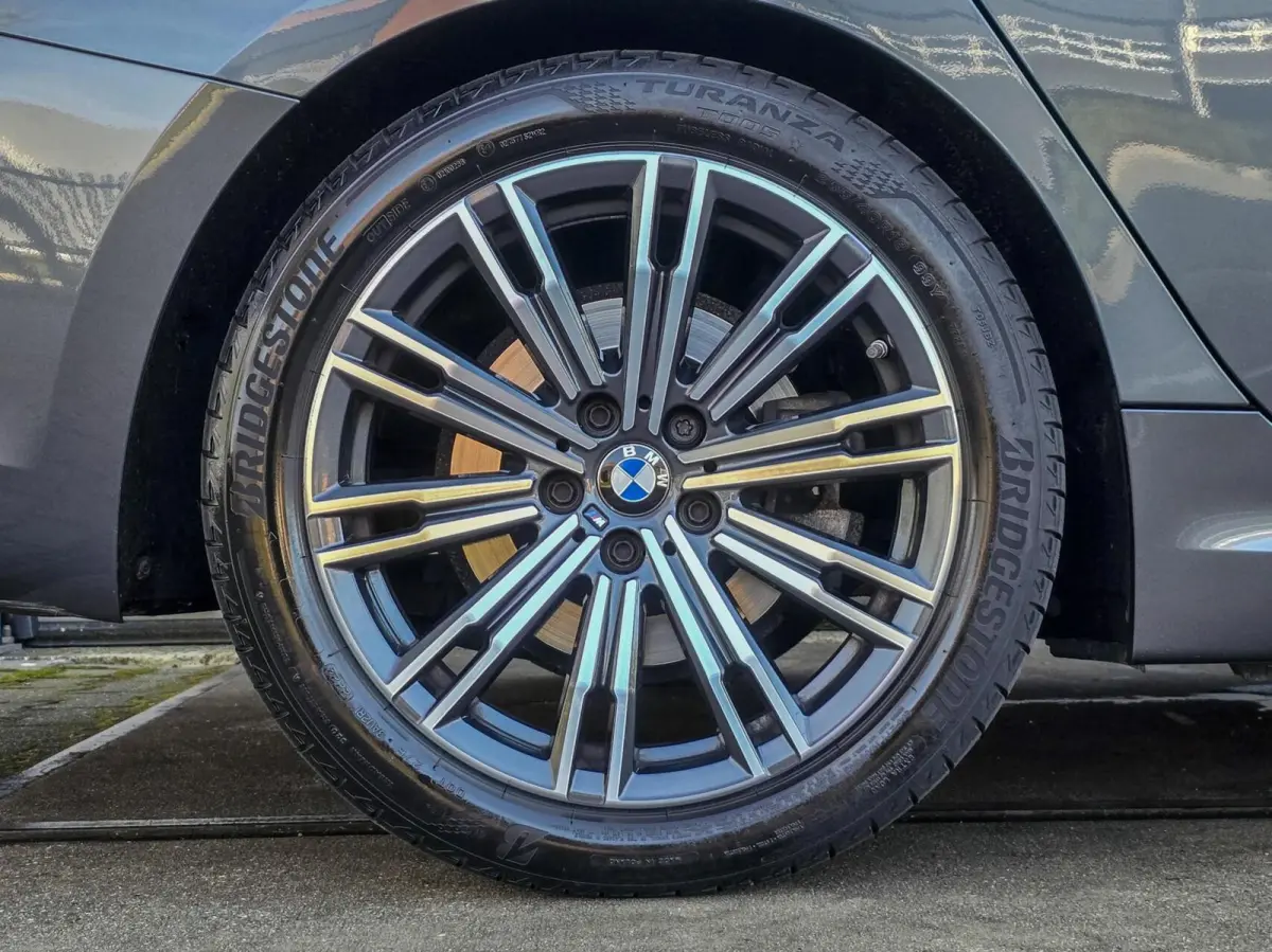 318i High Executive Edition