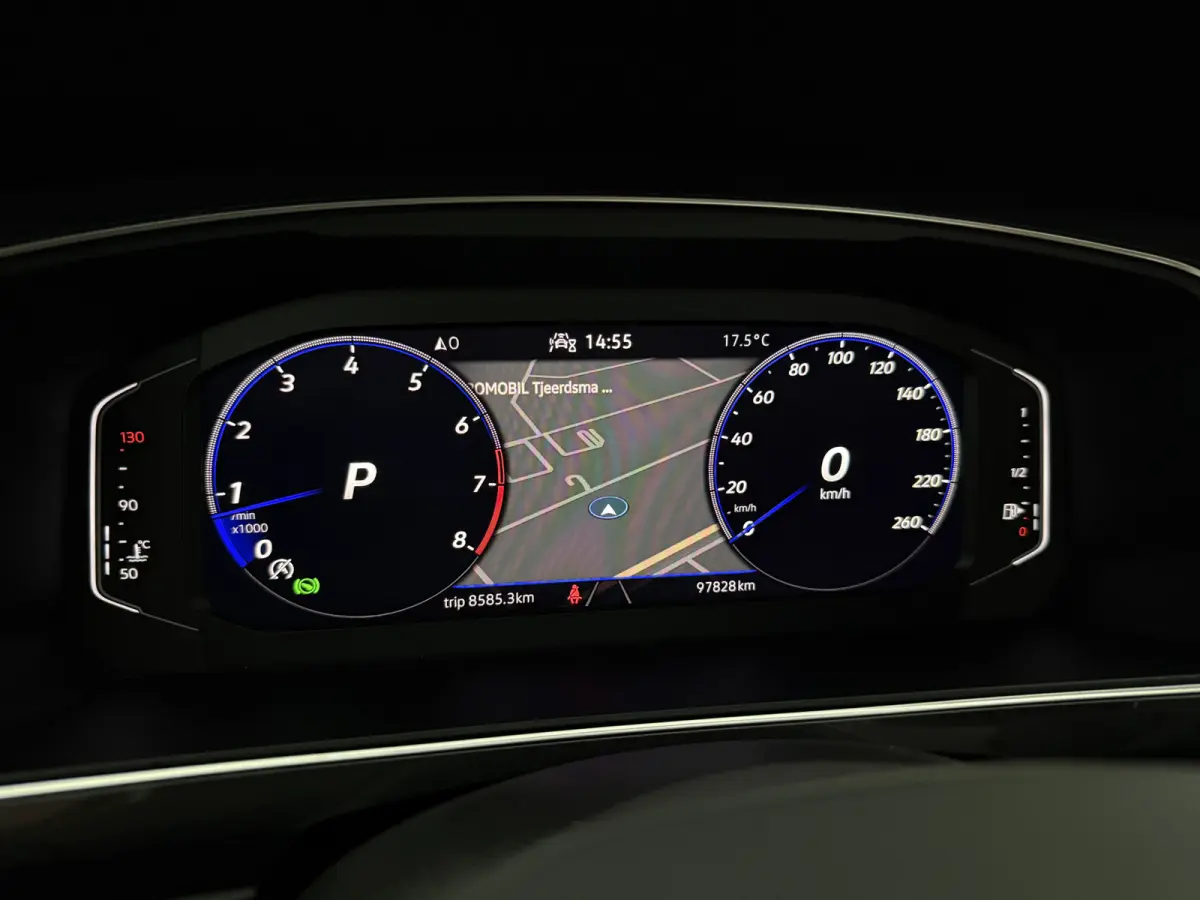 1.5 TSI R-Line Business+ 7p. | Pano | Camera | Sfeer | Virtual | Carplay | Trekhaak | IQ Lights
