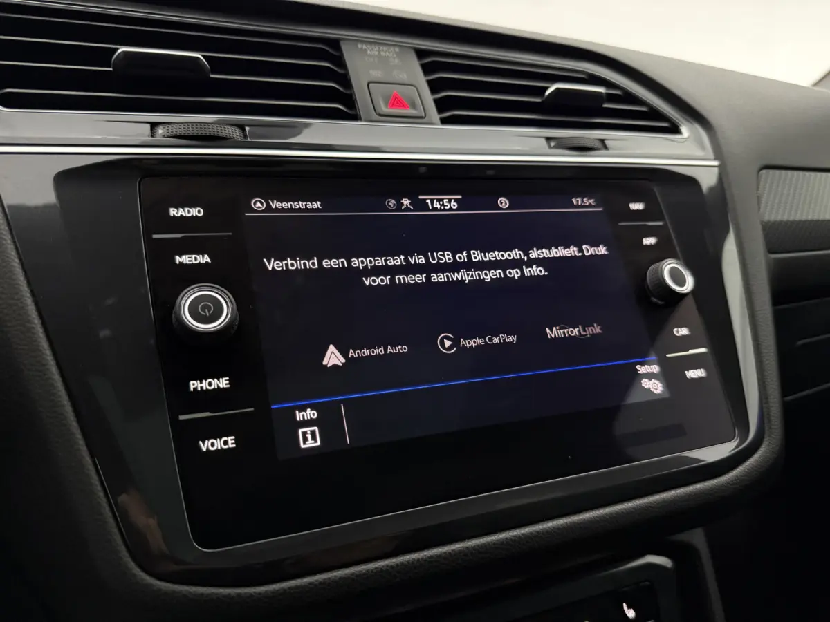 1.5 TSI R-Line Business+ 7p. | Pano | Camera | Sfeer | Virtual | Carplay | Trekhaak | IQ Lights