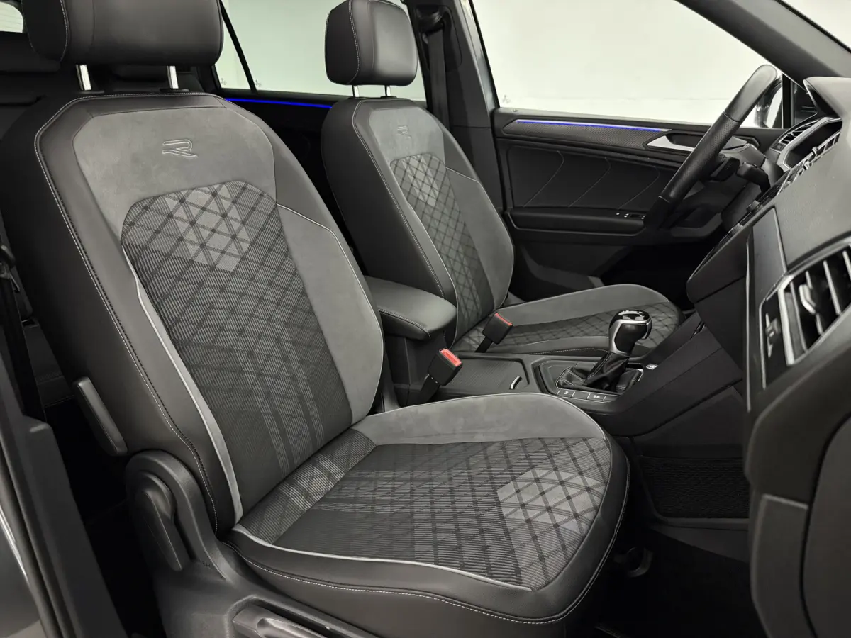 1.5 TSI R-Line Business+ 7p. | Pano | Camera | Sfeer | Virtual | Carplay | Trekhaak | IQ Lights