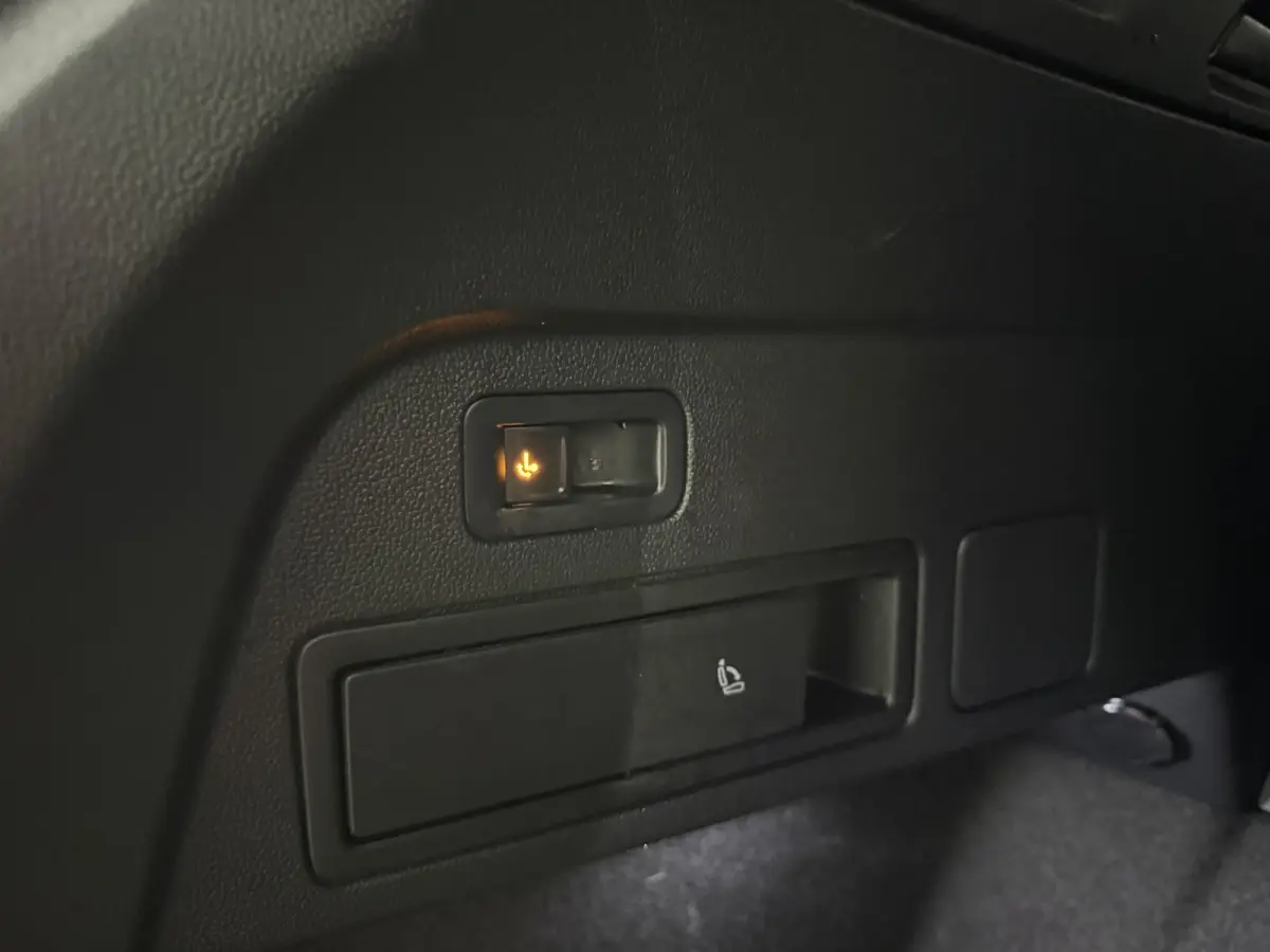 1.5 TSI R-Line Business+ 7p. | Pano | Camera | Sfeer | Virtual | Carplay | Trekhaak | IQ Lights
