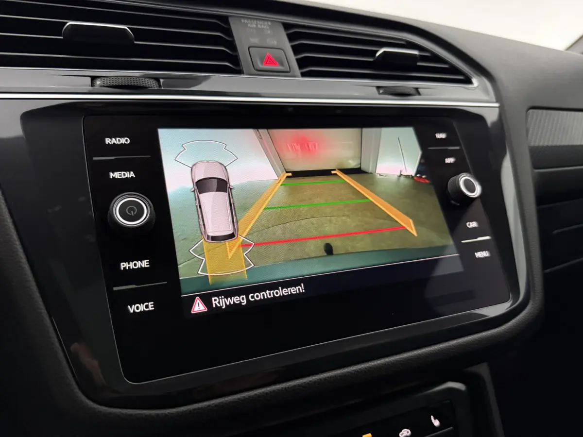 1.5 TSI R-Line Business+ 7p. | Pano | Camera | Sfeer | Virtual | Carplay | Trekhaak | IQ Lights