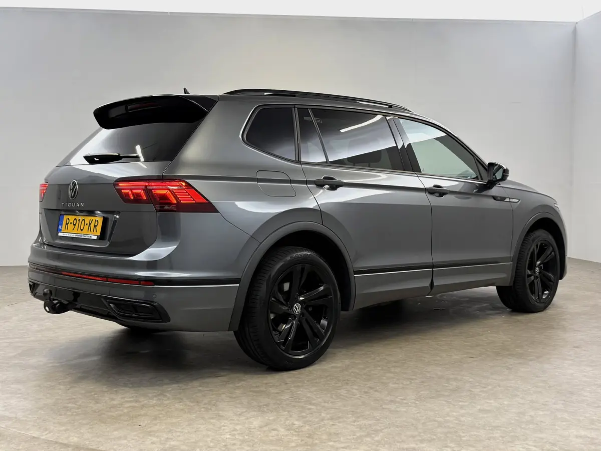 1.5 TSI R-Line Business+ 7p. | Pano | Camera | Sfeer | Virtual | Carplay | Trekhaak | IQ Lights