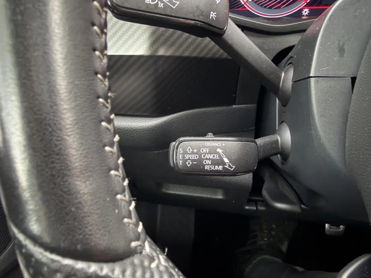 1.5 TSI Sportline Business 7p. Schuif/kantel dak, Stoel+stuur+ voorrruit verwarming