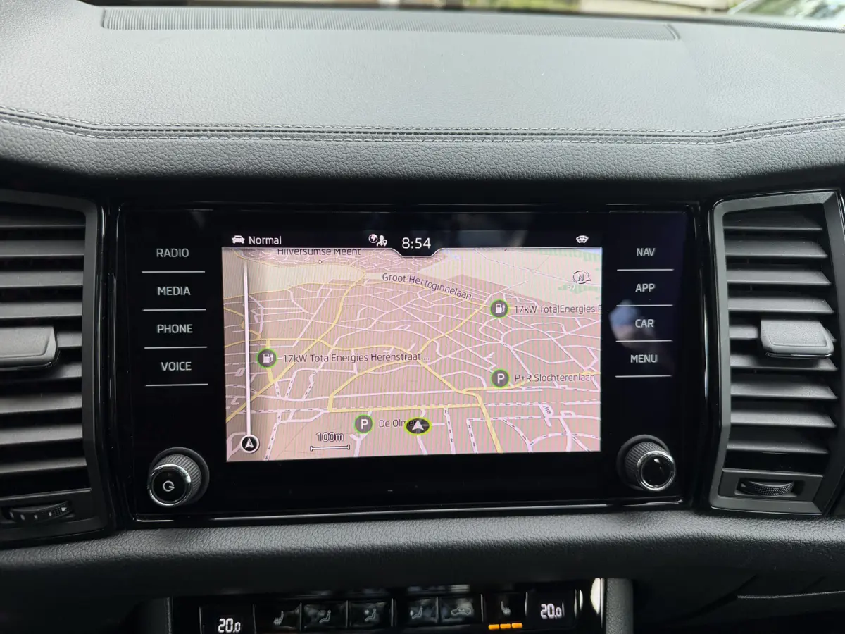 1.5 TSI Sportline Business 7p. Schuif/kantel dak, Stoel+stuur+ voorrruit verwarming
