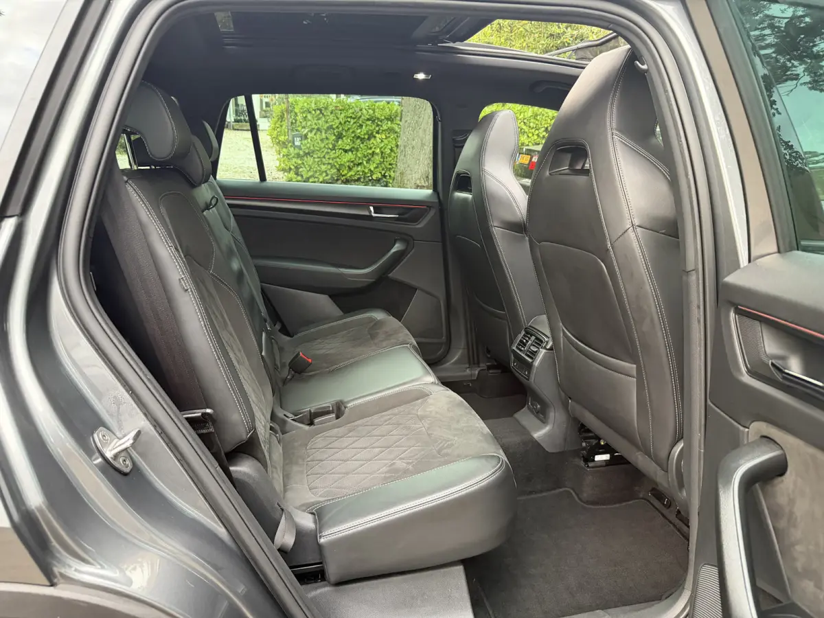 1.5 TSI Sportline Business 7p. Schuif/kantel dak, Stoel+stuur+ voorrruit verwarming