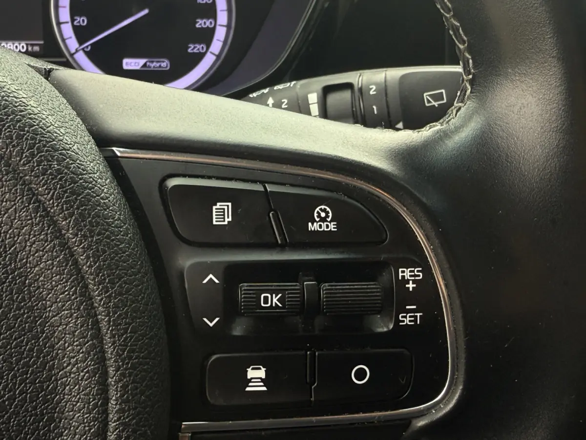 1.6 GDi Hybrid DynamicLine NAVI CAMERA ACC
