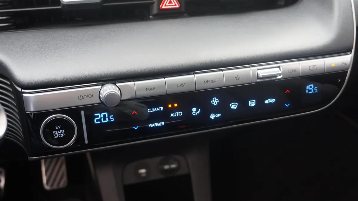 Lounge 77.4 kWh Panoramadak | SOH 98.2% | All-Season banden | HUD | Elektr Achterklep | BTW Auto