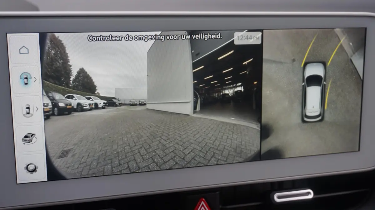 Lounge 77.4 kWh Panoramadak | SOH 98.2% | All-Season banden | HUD | Elektr Achterklep | BTW Auto