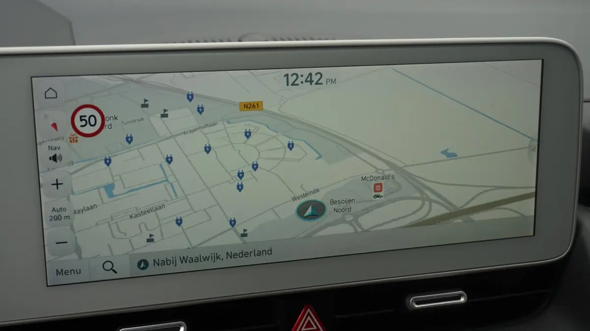 Lounge 77.4 kWh Panoramadak | SOH 98.2% | All-Season banden | HUD | Elektr Achterklep | BTW Auto