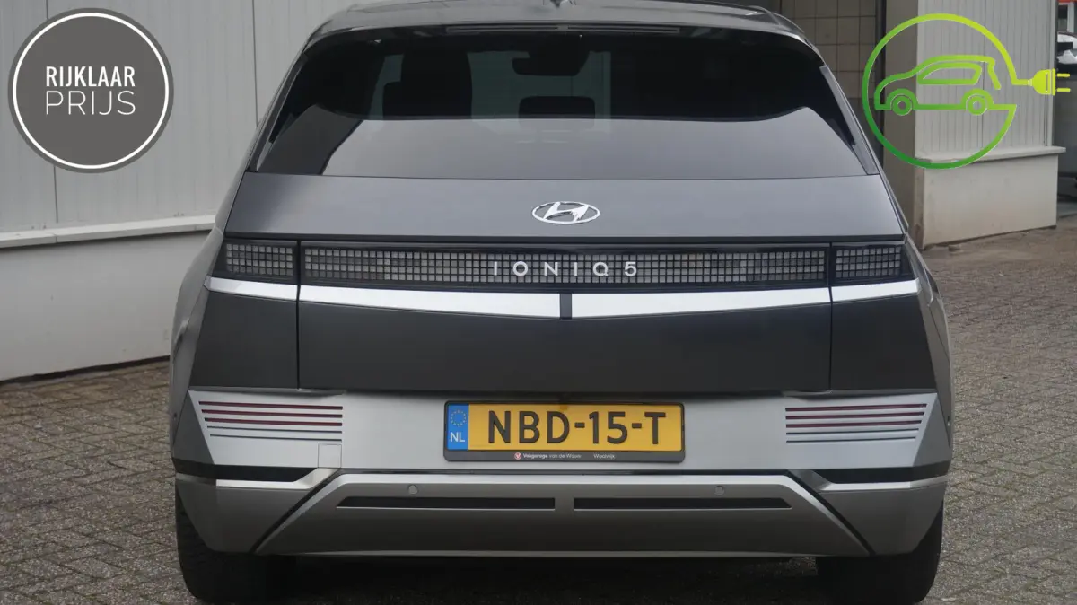Lounge 77.4 kWh Panoramadak | SOH 98.2% | All-Season banden | HUD | Elektr Achterklep | BTW Auto