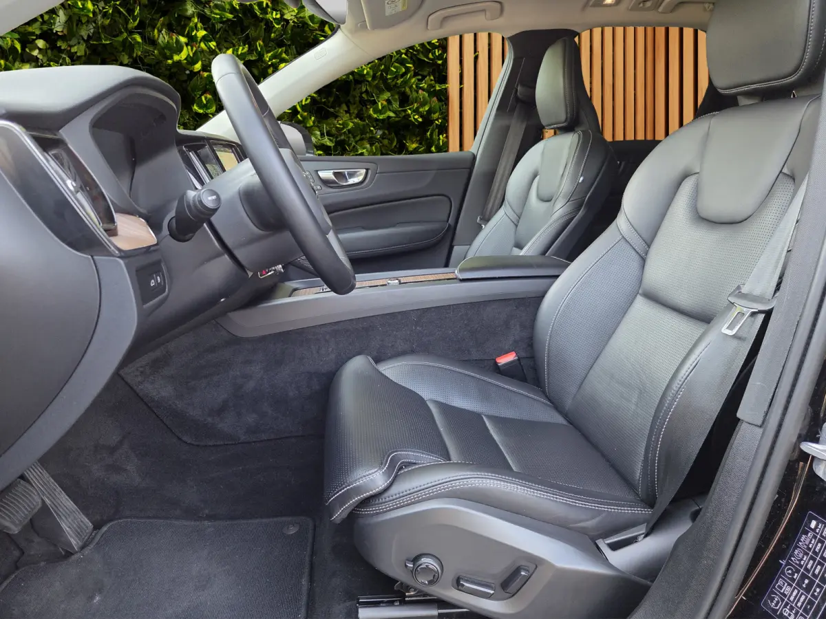 2.0 T8 Plug-in hybrid AWD R-Design | Harman/Kardon | 360 Camera | Stoelventilatie | Pano | Memory
