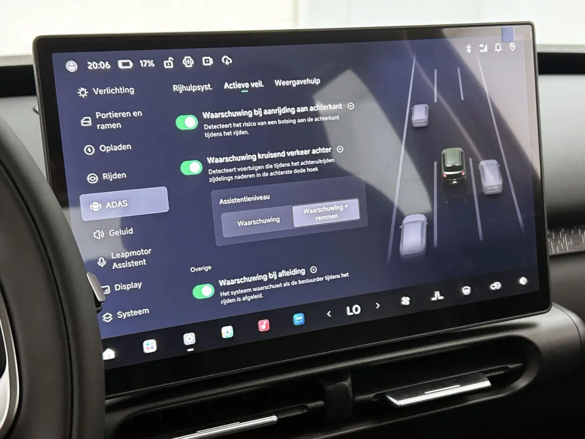 ProMax Design 53 kWh | Online Navigatie | Lederen Stoelen | Stoel Verwarming | Panoramisch Dak | Dodehoek Bewaking | Camera Voor + Achter |