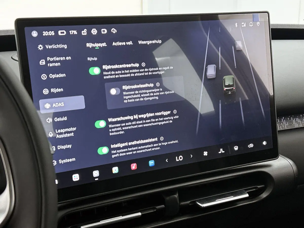ProMax Design 53 kWh | Online Navigatie | Lederen Stoelen | Stoel Verwarming | Panoramisch Dak | Dodehoek Bewaking | Camera Voor + Achter |