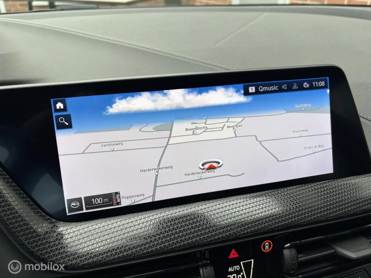 118i M Sport Business|Leer|Parkeersensor V/A|Camera|Stoelverwarming.