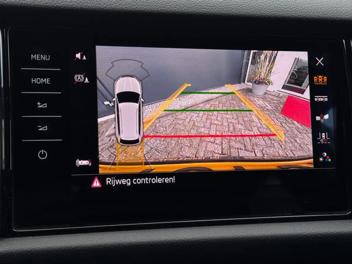 1.5 TSI Sportline Business | NL-Auto | Sportstoelen + Memory | Camera | Winter Pack | Adaptive Cruise