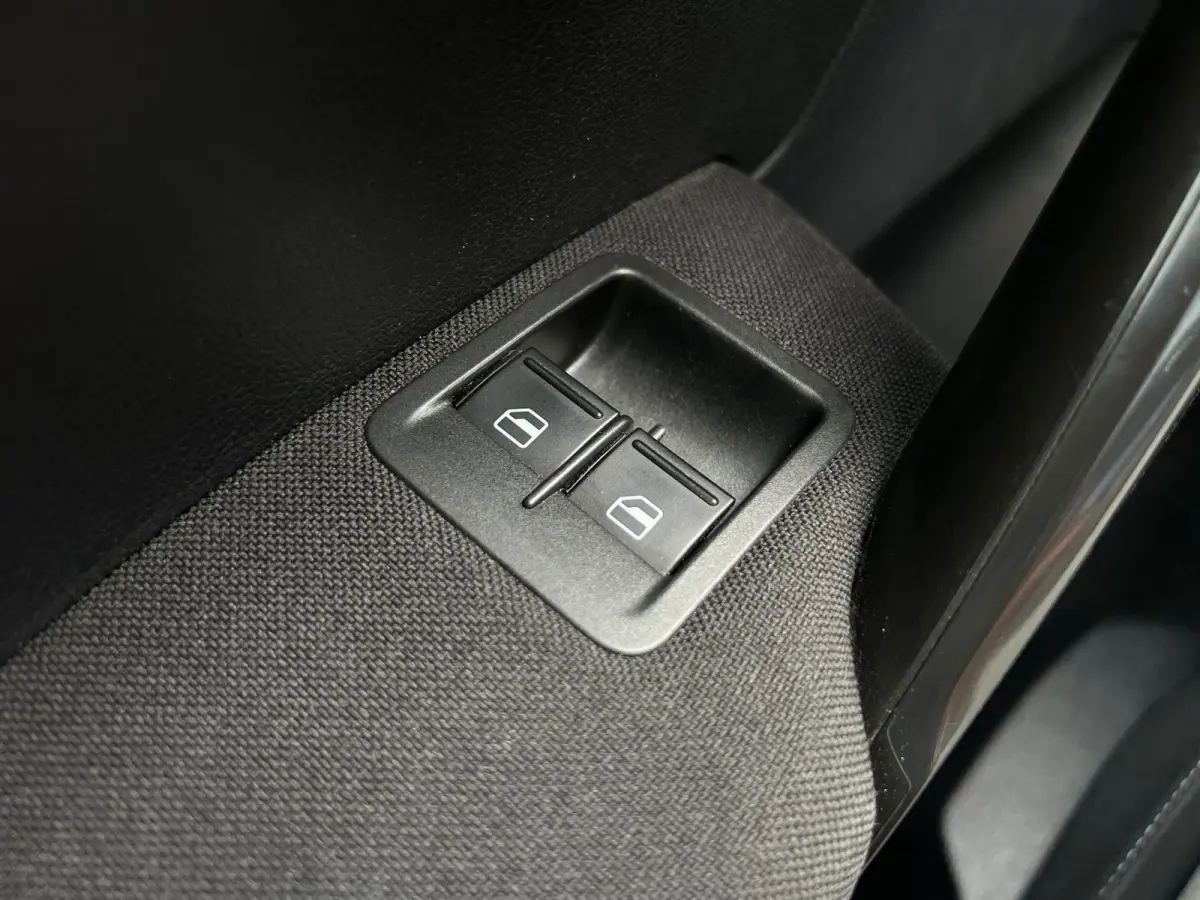 Maxi 1.4TSI 7pers|6bak|Climate|Cruise|Navi