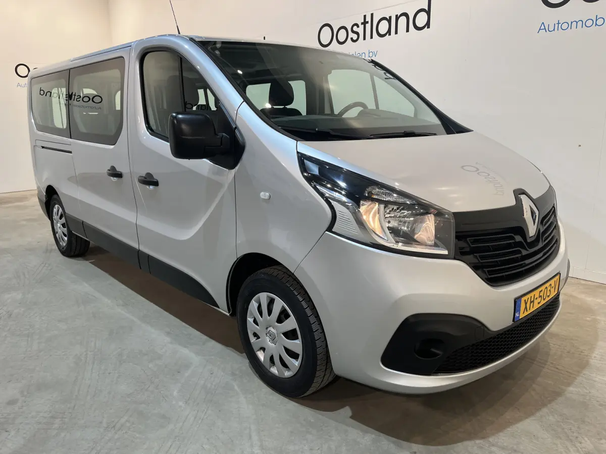 1.6 dCi Grand Personenvervoer / 9-Persoons / Airco / Cruise Control / PDC /  € 19.800,- EXCL. BTW