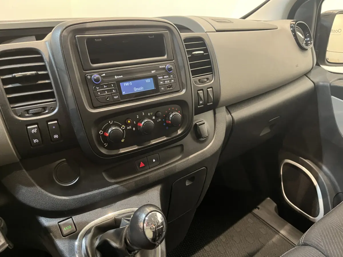 1.6 dCi Grand Personenvervoer / 9-Persoons / Airco / Cruise Control / PDC /  € 19.800,- EXCL. BTW