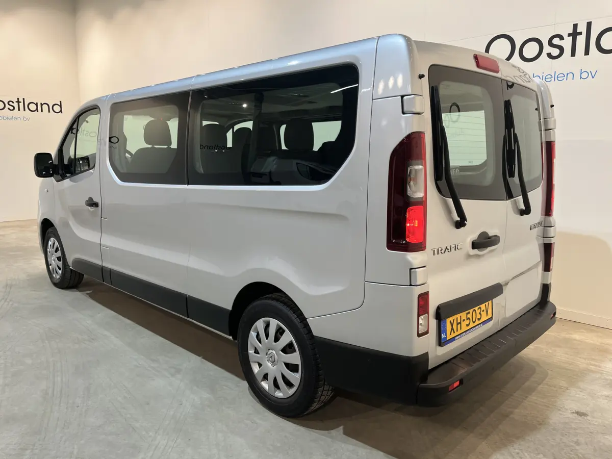 1.6 dCi Grand Personenvervoer / 9-Persoons / Airco / Cruise Control / PDC /  € 19.800,- EXCL. BTW