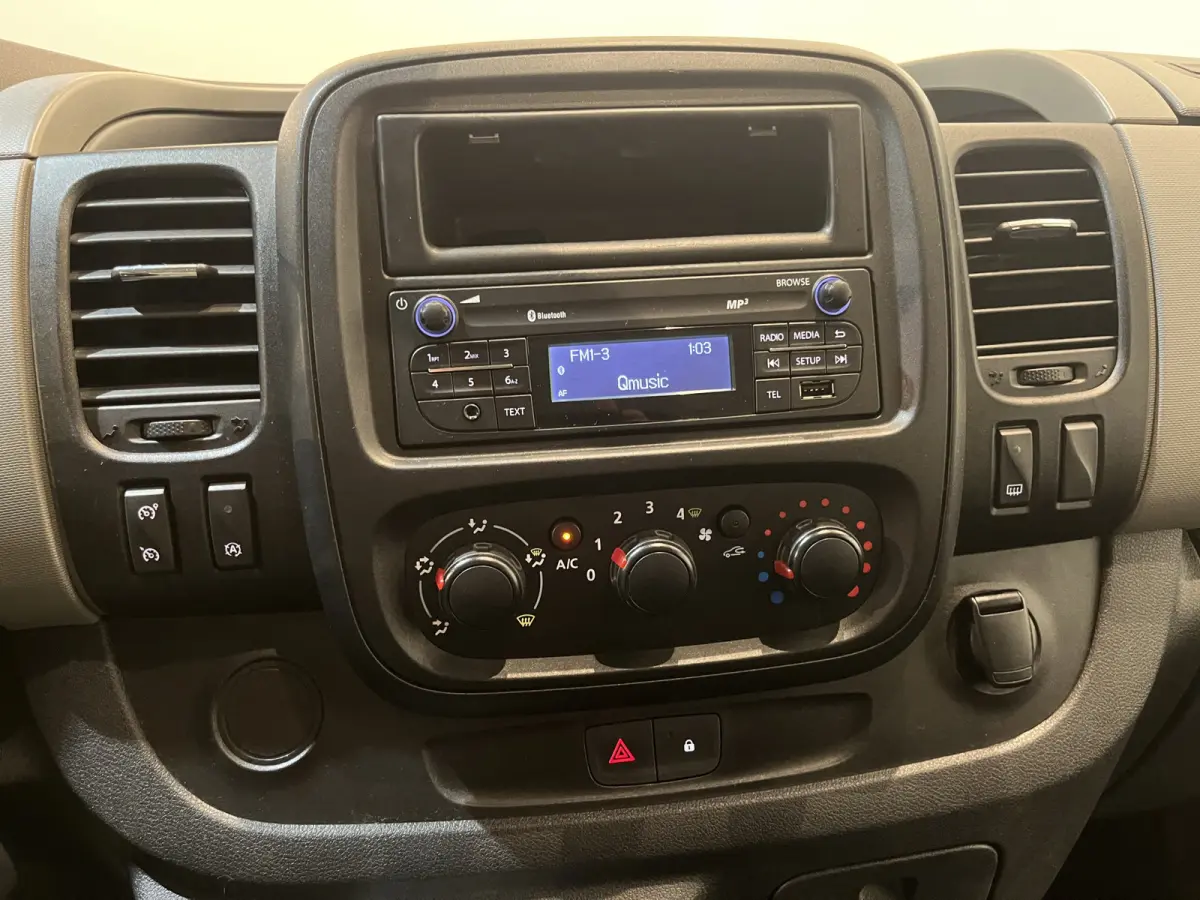 1.6 dCi Grand Personenvervoer / 9-Persoons / Airco / Cruise Control / PDC /  € 19.800,- EXCL. BTW